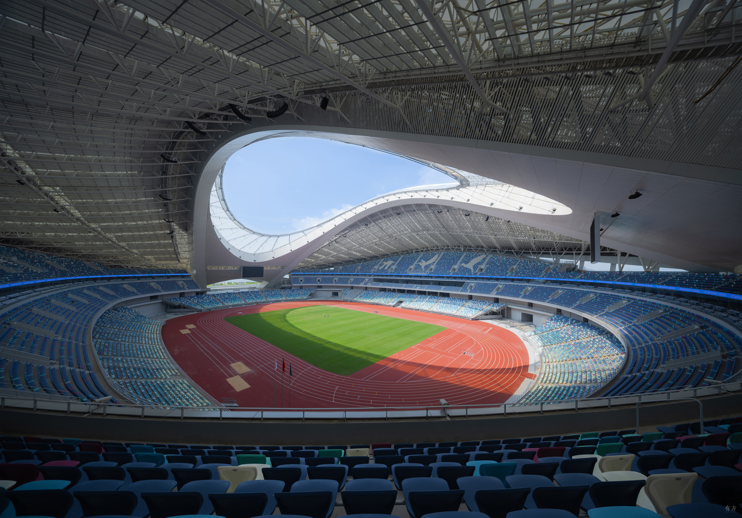 法国队最新球衣号码：恩昆库7号，坎特13号，谢尔基14号